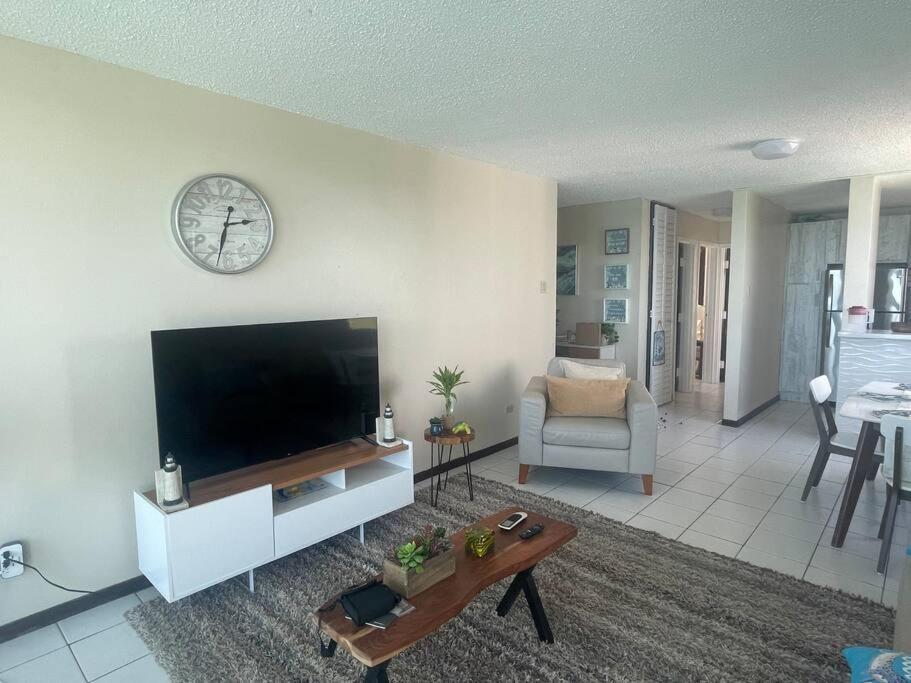 Ocean View 2 Bed 1 Bath 2 Parkings & Pool @ Dos Marinas Fajardo Apartment Luaran gambar